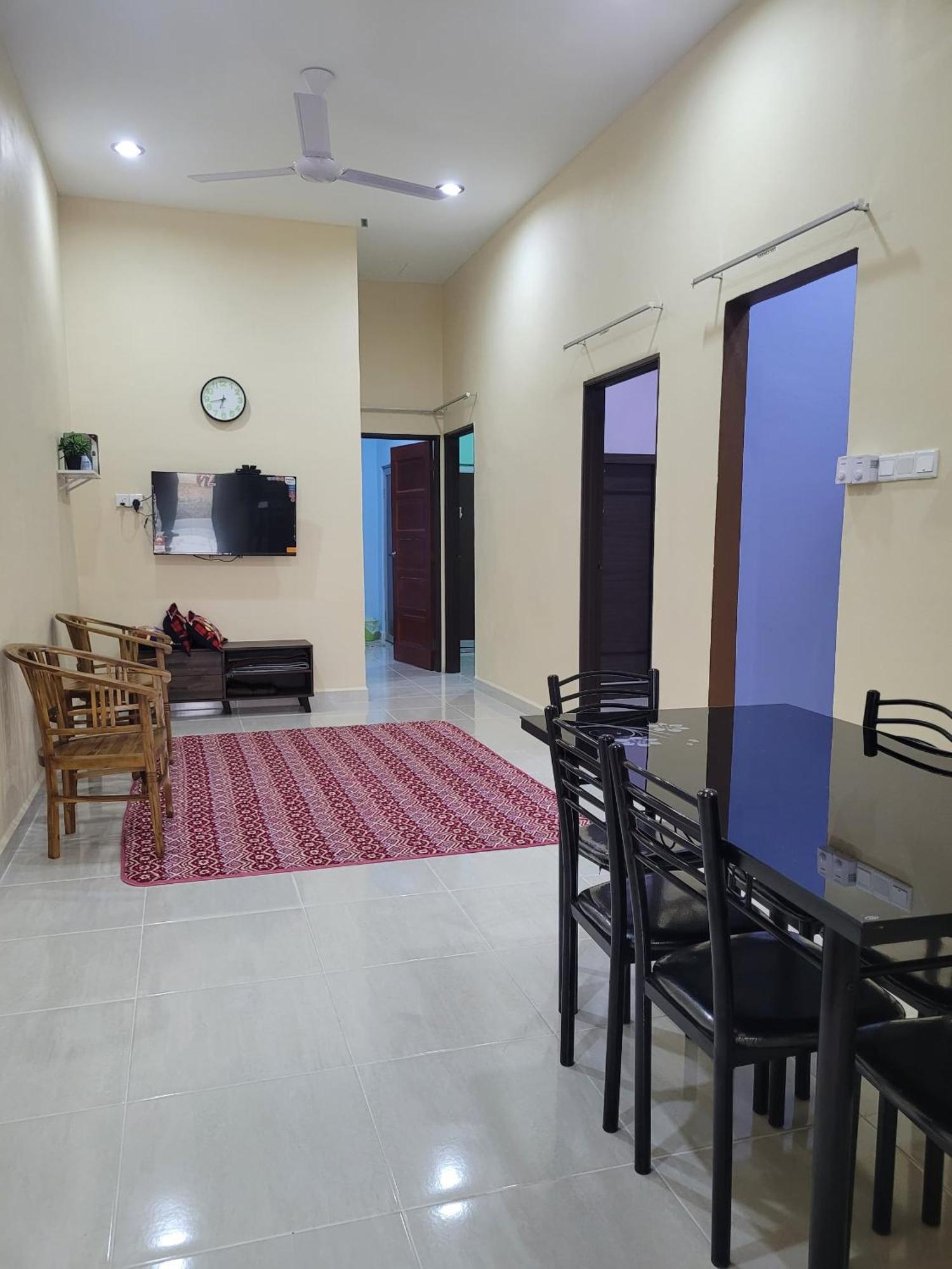 Homestay Haji Noor タナ・メラ エクステリア 写真